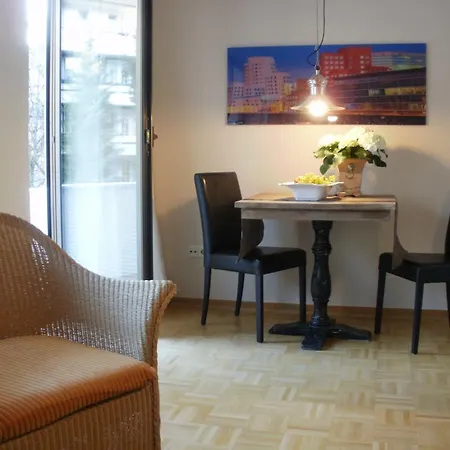 Dusseldorfer Domicil Aparthotel